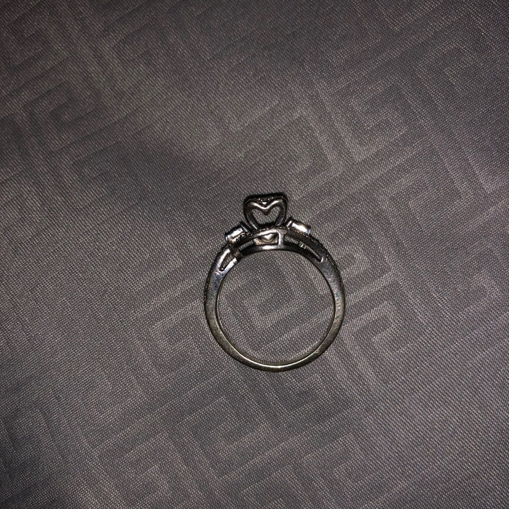 Diamond ring - Picture 3 of 4